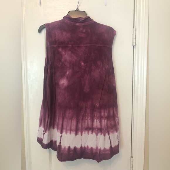 Rock & Republic tie-dye sleeveless top. Size XXL. Great condition. - Picture 2 of 4